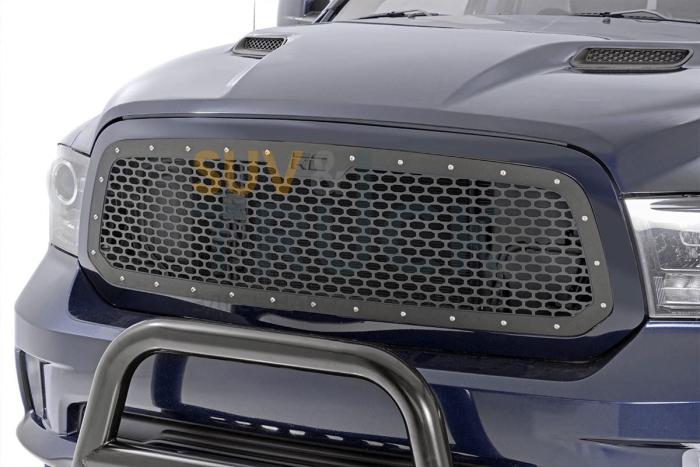 Декоративная решетка радиатора  для Dodge Ram 2013-2018