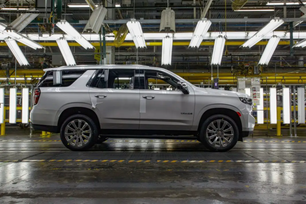 Устранение "глюков" софта для Chevrolet Tahoe 2021
