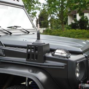 Консоль для установки дополнительного оборудования на правое крыло MB Gelendwagen 