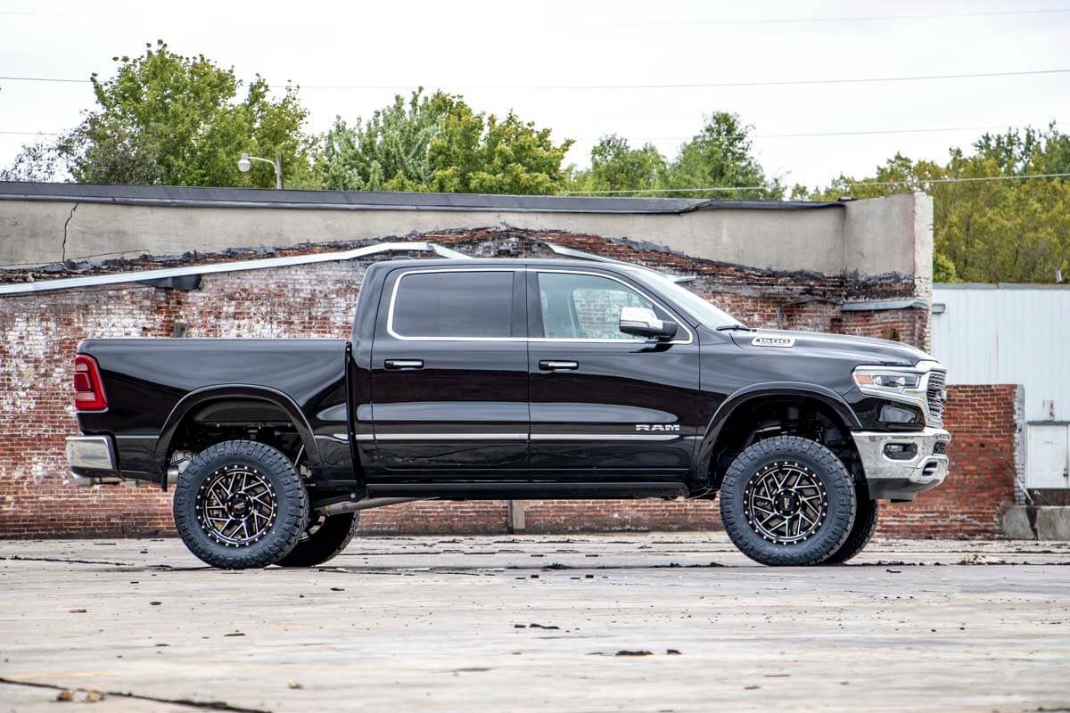 lifting a 2025 ram 1500 what needs to be recailibrated - Ilustrasi 3