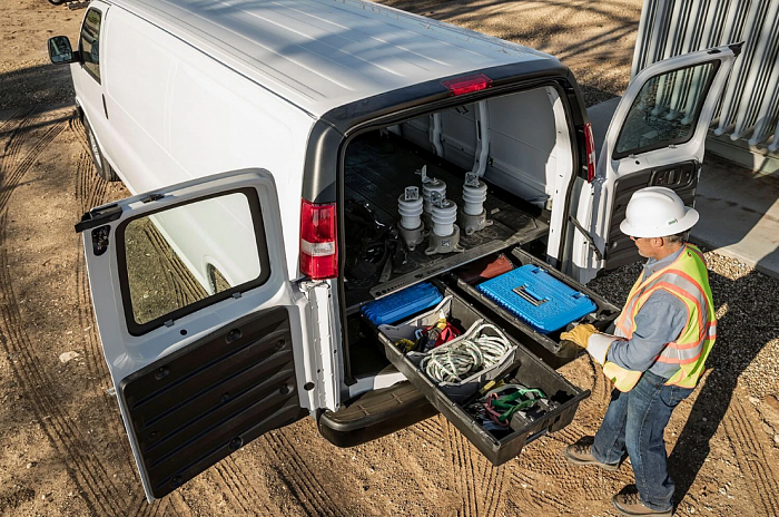 Система хранения для Ford Econoline EXT с колесной базой 350,5 см