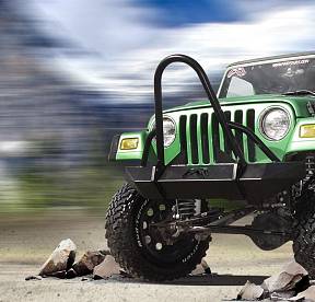 Силовой бампер для  Jeep TJ/LJ 1997-2006 с защитой решетки радиатора