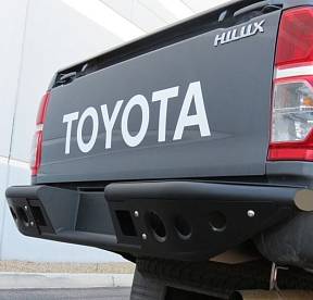Задний бампер для Toyota Hilux серия Stealth R 