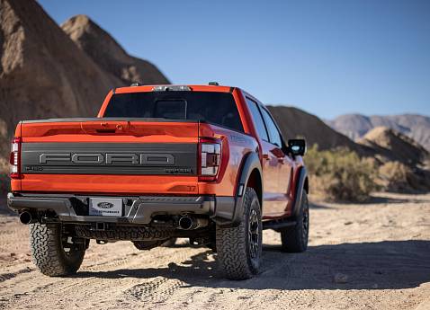 Вчера была премьера Ford F-150 Raptor 2021 года, и вот чего ожидать