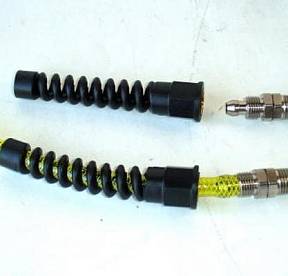 1/4 NPT Hose Fitting with Spiral Bend Restrictor