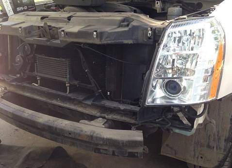 Cadillac Escalade 100% Platinum