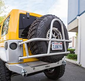 Калитка под запасное колесо диаметром 33"-42" дюйма для Jeep JK алюминиевая от GenRight