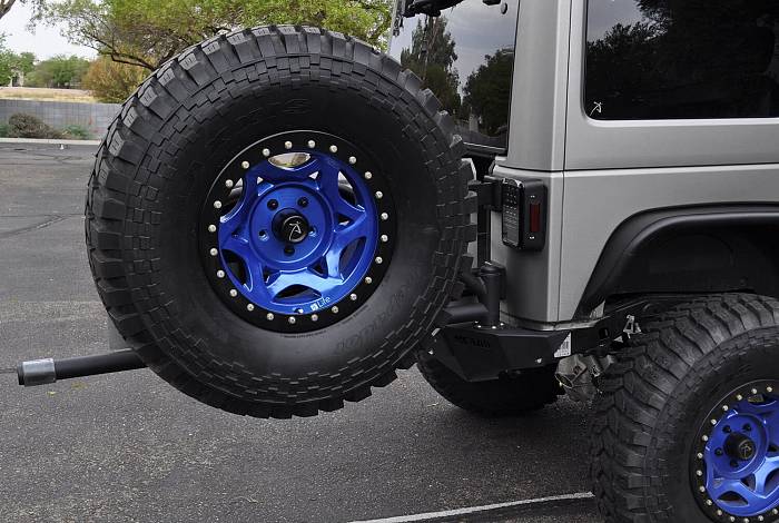 Калитка для запасного колеса Rear Gate Tire Holder