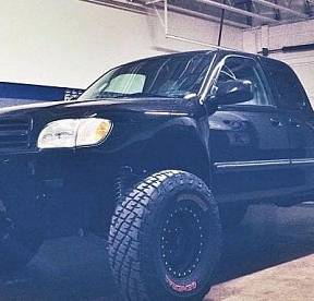 Крылья передние для Toyota Tundra 2000-2006 