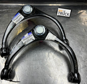 Dodge Ram 1500 5.7L рычаг верхний левый 68227901ac