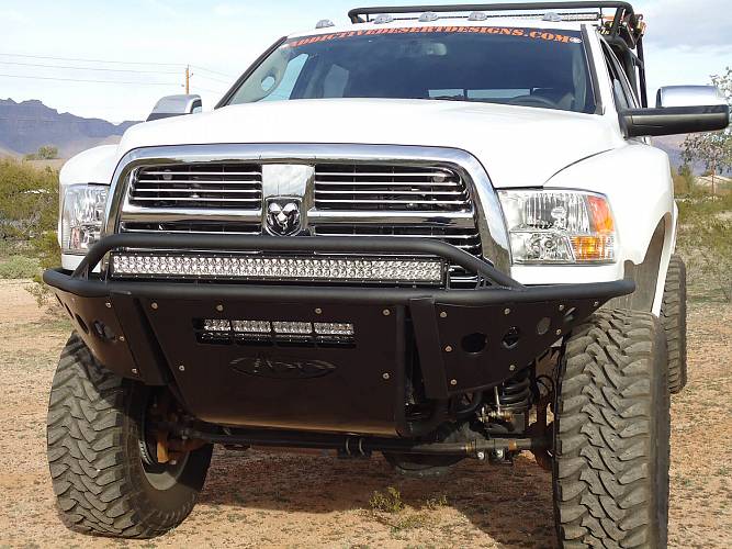 Stealth передний бампер для Dodge RAM