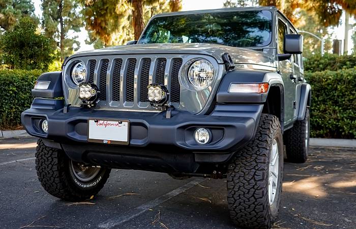 Комплект LED фар LP6 для бампера Jeep Wrangler JL, подключается к панели управления