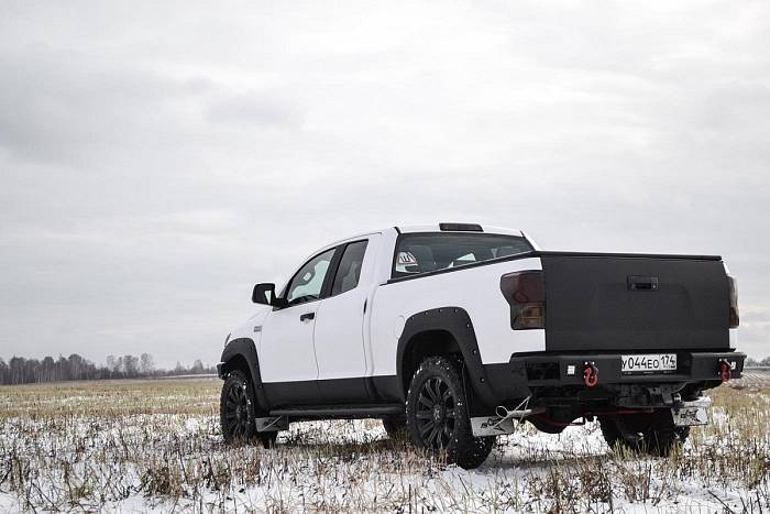 Задний силовой бампер BMS ALFA для Toyota Tundra 2007-13, полимерное покрытие