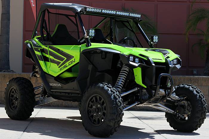 Фары головного света Honda Talon