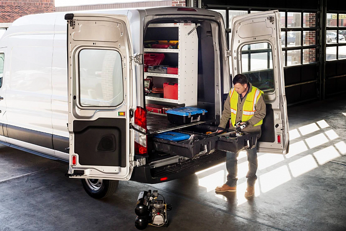 Система хранения для Ford Econoline EXT с колесной базой 350,5 см