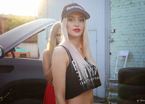 CADILLAC&TUNING&GIRLS или как мы ставили фары