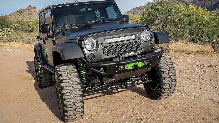 Передний бампер серии Venom для Jeep Wrangler JK 2007-17 