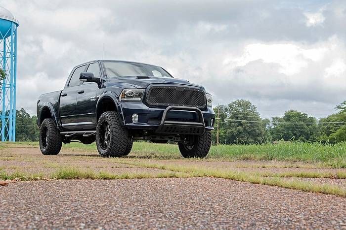 Декоративная решетка радиатора  для Dodge Ram 2013-2018