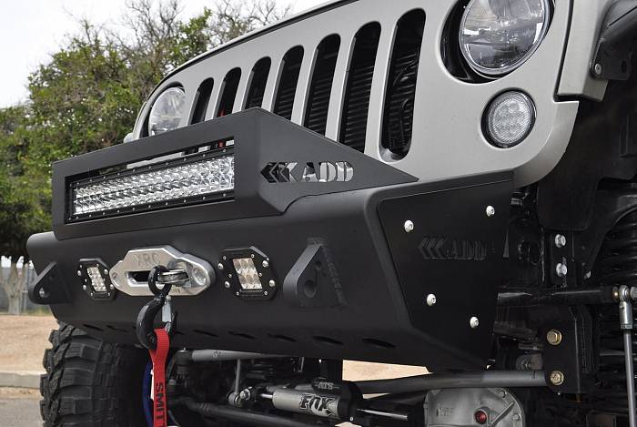 Передний бампер Stealth для Jeep JK