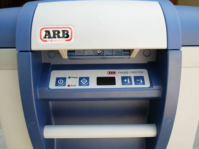 Холодильник автомобильный ARB Freezer Fridge  35 литров DC 12/24V AC 110/220V