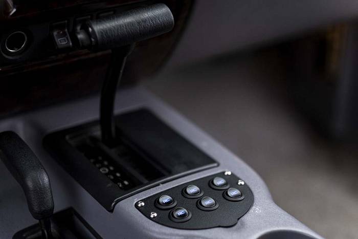 Блок подключения дополнительного оборудования MLC-6 для Jeep Cherokee XJ 2WD/4WD