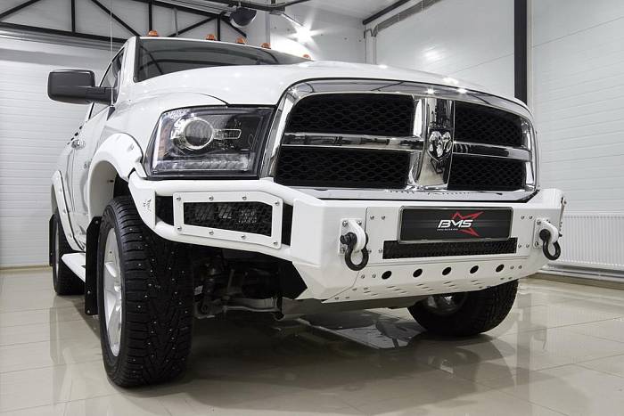 Передний силовой бампер BMS Alfa для Dodge Ram 2009-18, полимерное покрытие + цинкование