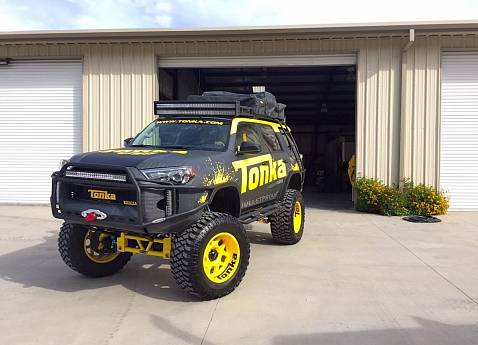 Toyota Tonka 4Runner красивая игрушка для взрослых мальчиков