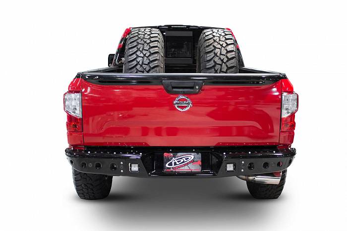 Бампер задний серии Venom для Nissan Titan