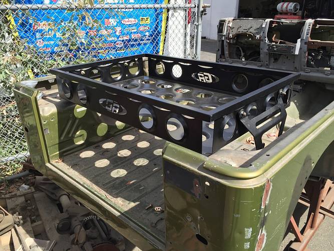Кронштейны для полки багажника Jeep Wrangler "Cargo Rack"