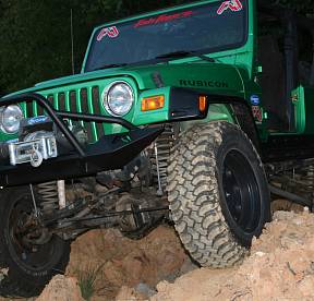 Силовой бампер с креплением лебёдки для  Jeep TJ/LJ 1997-2006