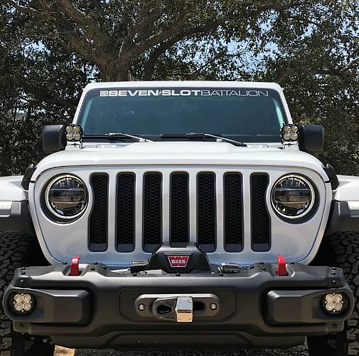 Комплект противотуманных фар серии Squadron-R Pro для установки на Wrangler JL
