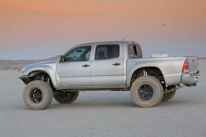 Задние крылья для Toyota Tacoma 2005-2015