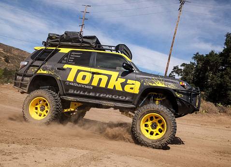 Toyota Tonka 4Runner красивая игрушка для взрослых мальчиков