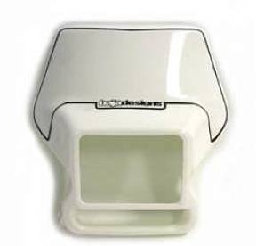 Обтекатель белого цвета 