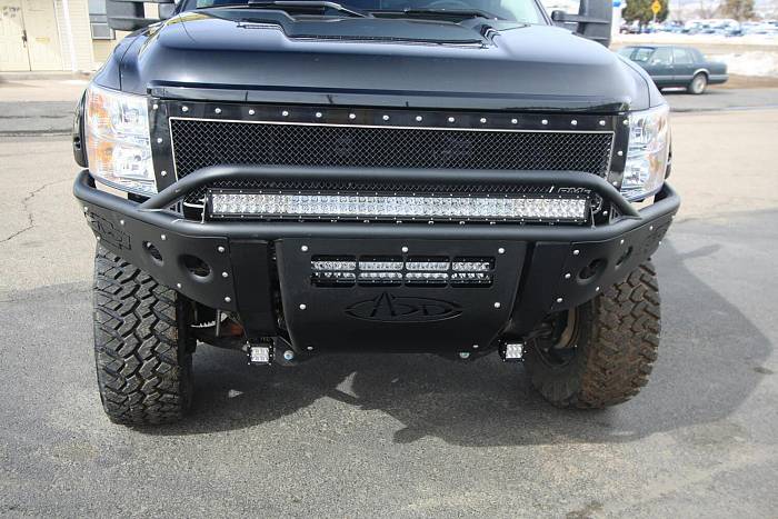 Передний бампер Stealth для Chevrolet Silverado 2500/3500