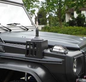 Консоль для установки дополнительного оборудования на правое крыло MB Gelendwagen 