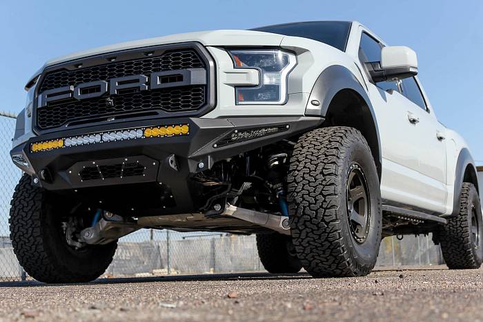 Бампер передний серии Stealth Fighter Ford Raptor 
