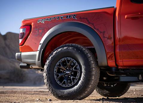 Вчера была премьера Ford F-150 Raptor 2021 года, и вот чего ожидать