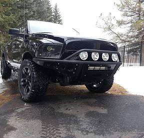 Передний бампер Stealth для Doodge RAM 1500