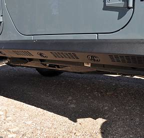 Stealth Fighter Side Steps боковые пороги ADD для Jeep Wrangler