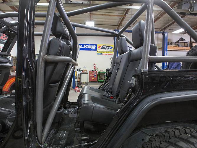 Каркас безопасности для Jeep JK 4 двери от GenRight
