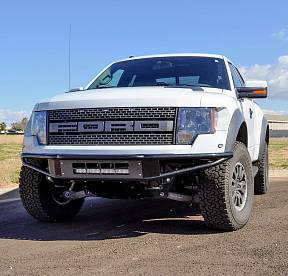 Передний бампер Venom 