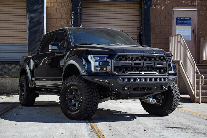 Бампер передний серии Stealth Fighter Ford Raptor 
