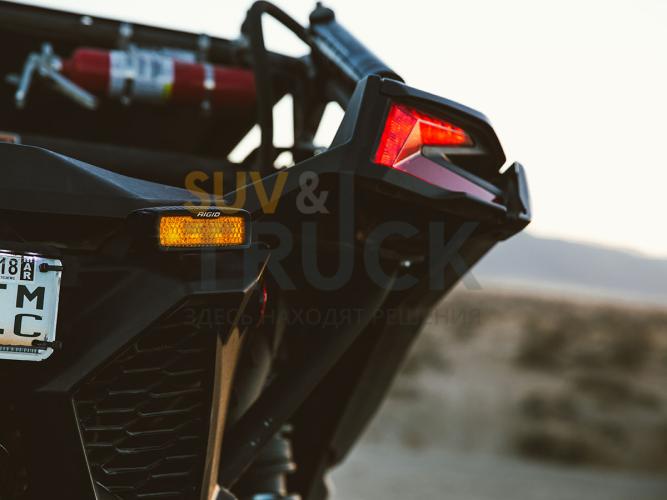 Задние янтарные врезные LED-фары Rigid серия SR-M