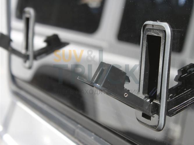 Панель стеклянная заднего распашного  окна для Mercedes Benz Gelandewagen левая - by Front Runner