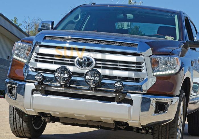 Кронштейн для установки дополнительного света на бампере Toyota Tundra 2014-19